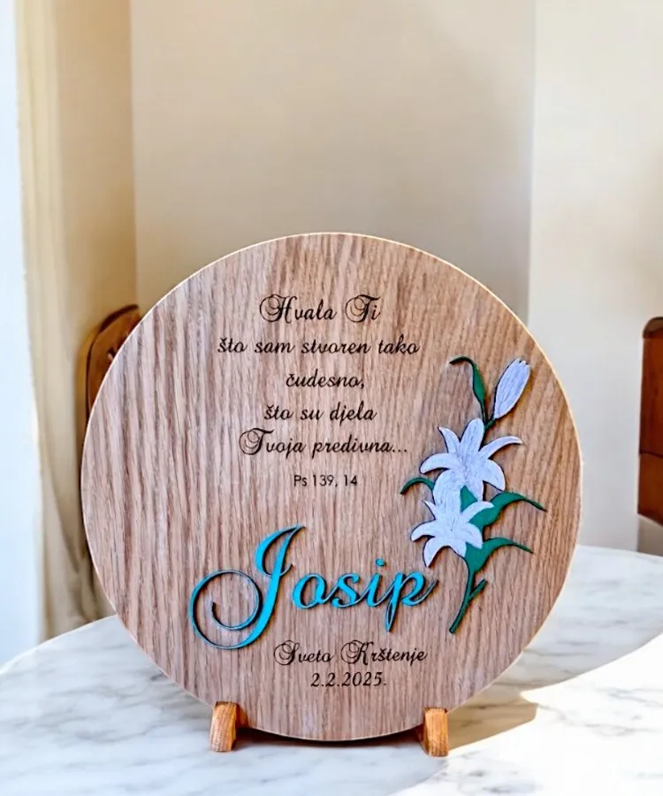 Personalizirana uspomena za sveto krštenje